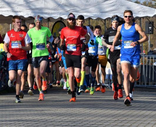 HaWei50: Ultralauf um den Hardtsee
